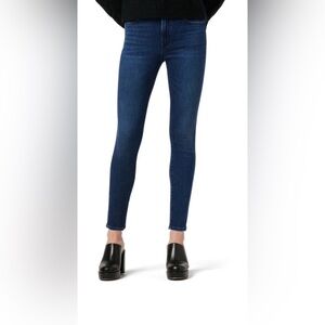 Joe’s NWT The Charlie High Rise Skinny Ankle Hundred Percent Size 25